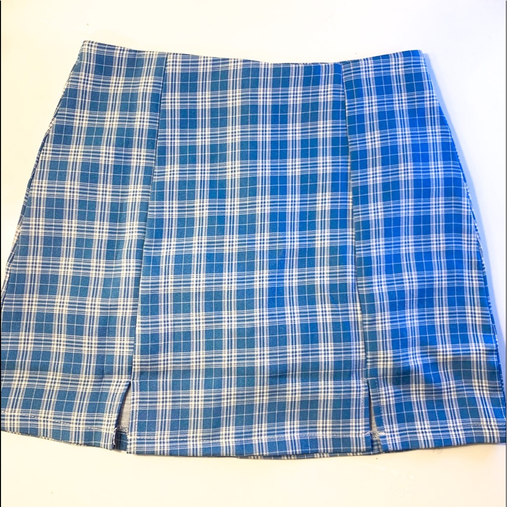 short skirt